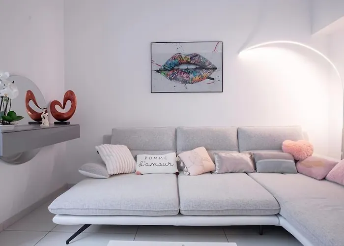 Large Duplex - Air Conditioning & Parking - Walk To The Beach ! - Le Saint Henry