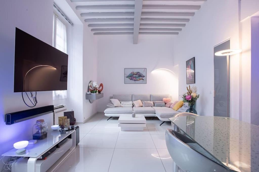 Large Duplex - Air Conditioning & Parking - Walk To The ! - Le Saint Henry Appartement Cannes